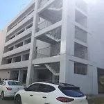 Summerland Sea View Apartment
