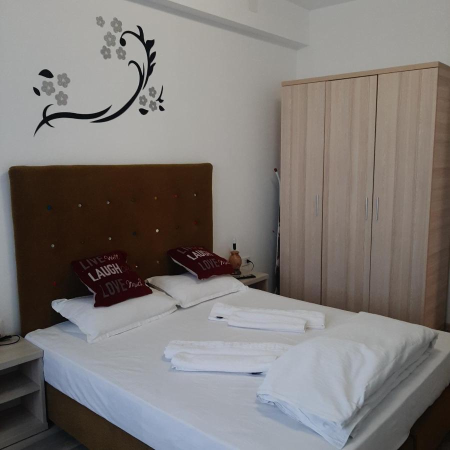 Apartment Summerland Sea View