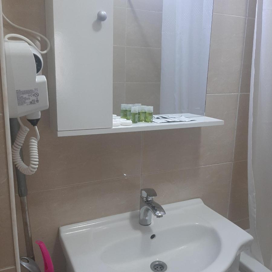 Summerland Sea View Apartment Mamaia