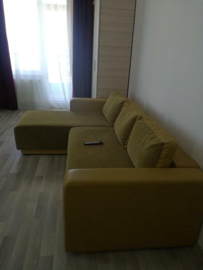 Summerland Sea View Apartment